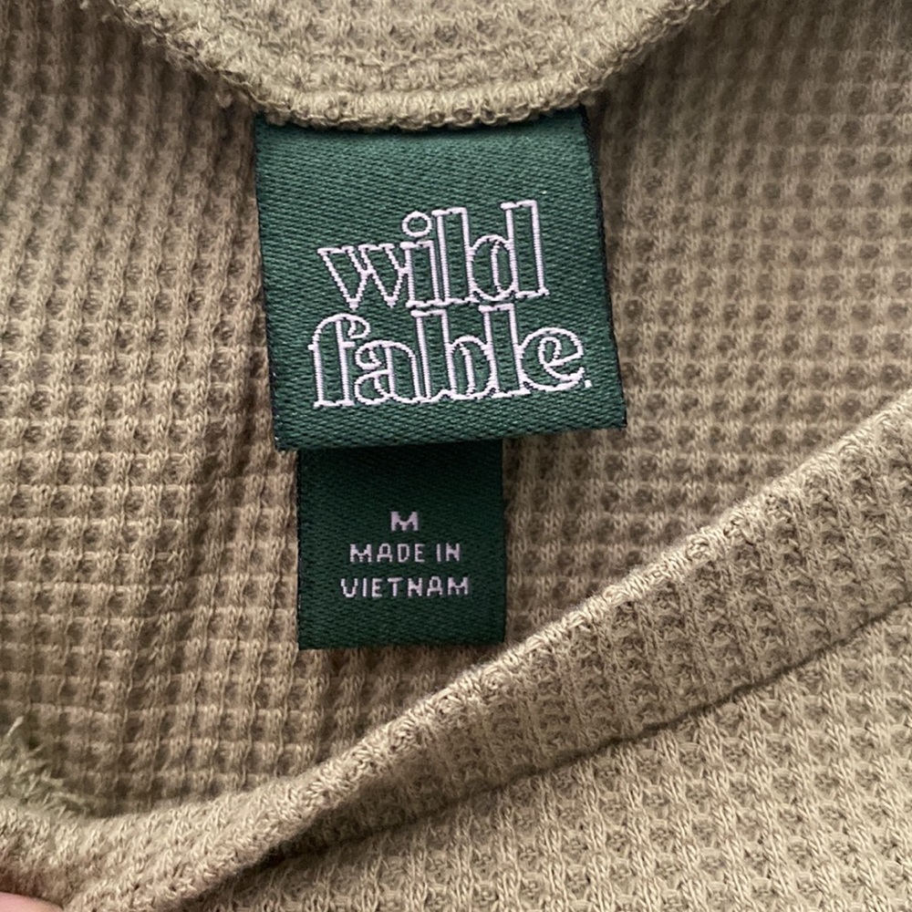 . wild fable bundle of 2 tops size medium - Picture 3 of 3